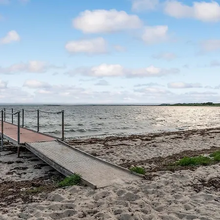 Else - 25m From The Sea By Interhome